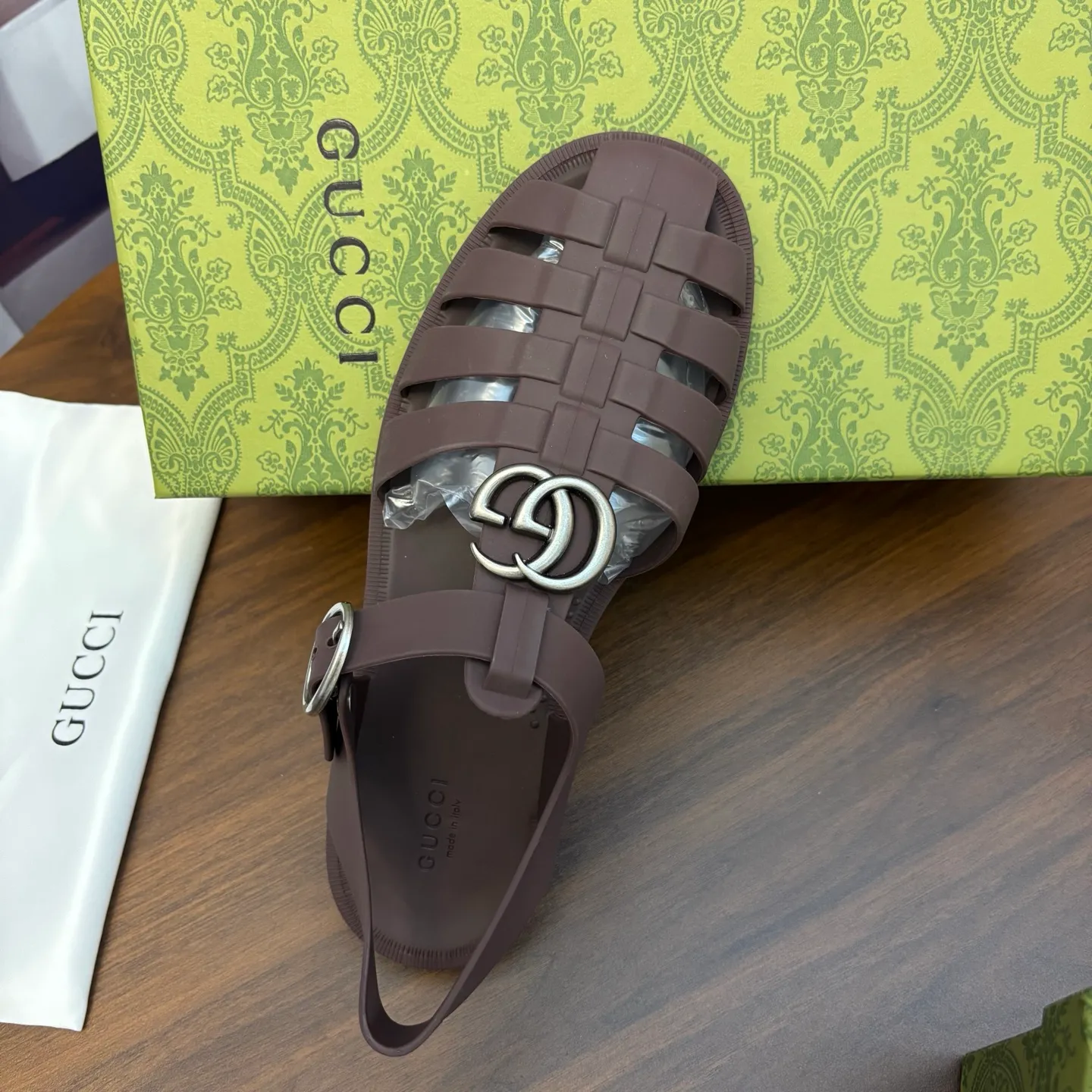Men's shoes 260💰 [Gucci] Counter quality, top-quality original goods, real photos! Original TPU material, fine workmanship, comfortable; genuine 1:1 replica Size: 36 ~ 46